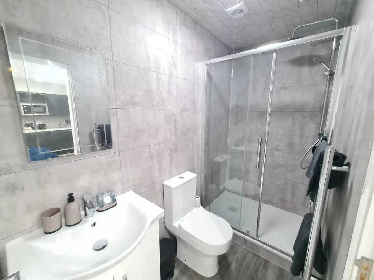 Homestay By Bic Legends 1 Batley Apartment